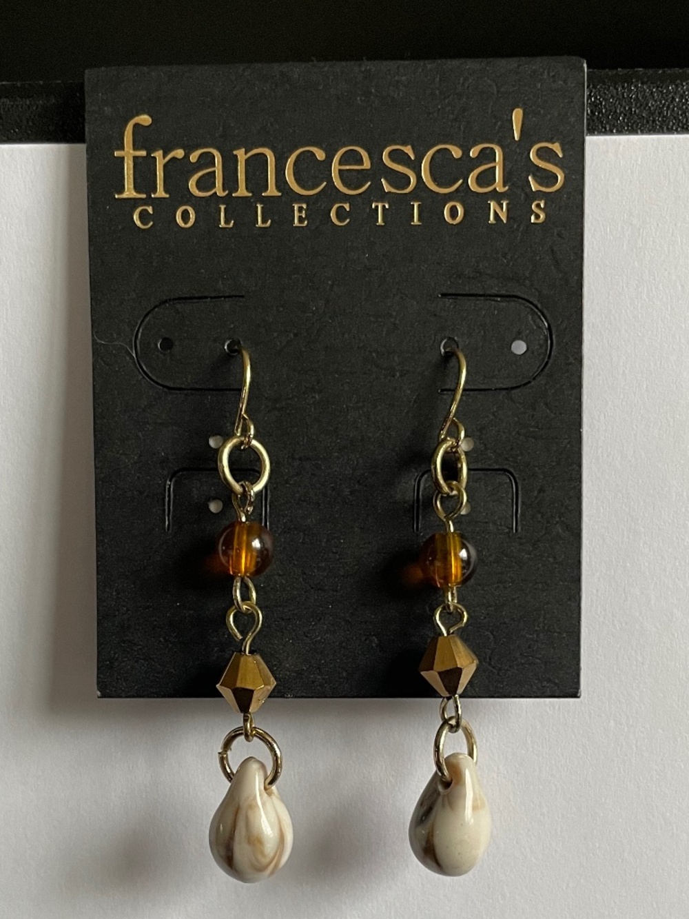 NWT Francesca’s Collections 1 3/4” Dangle Earrings (Pierced)